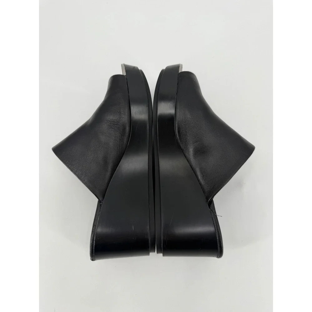 Karl Lagerfeld Paris Lyric Black Leather Wedge Sandal Metallic Toe Plate 8M